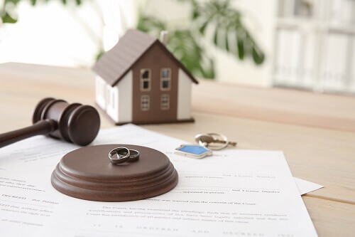 Divorce and foreclosure